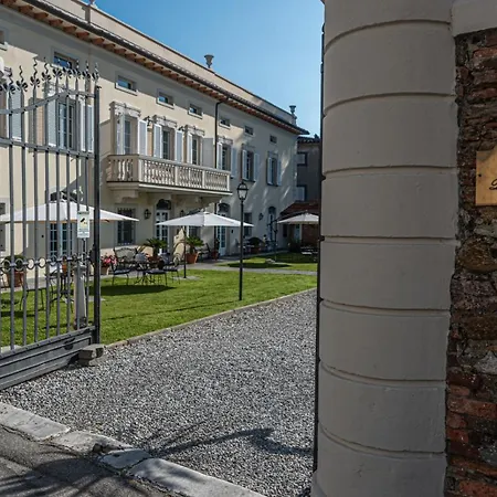 Del Papa 2* Lucca